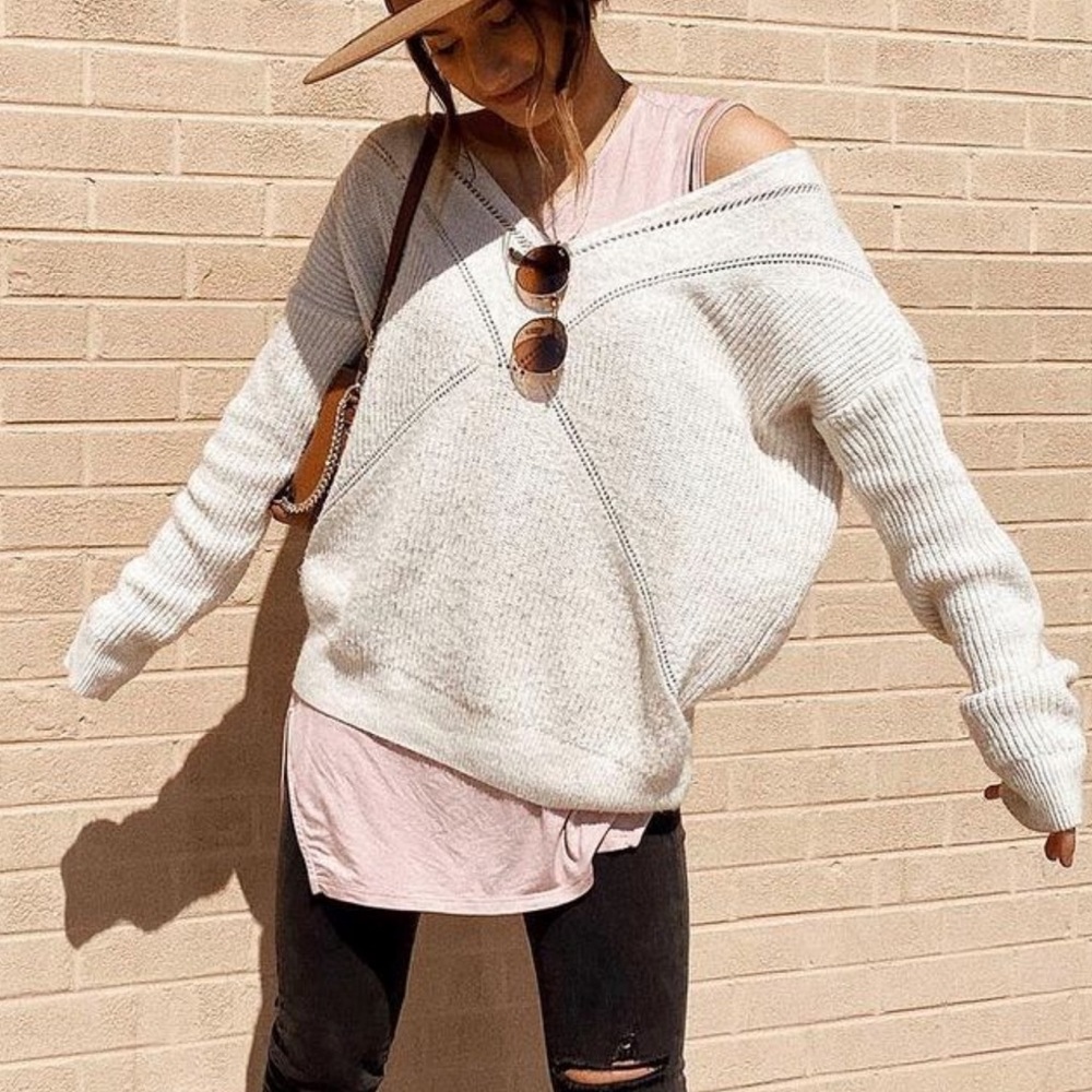 LOOKING FOR this top shop sweater!!! Size medium***